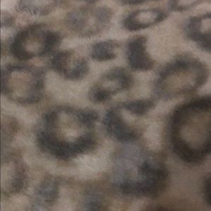 Meet your Posher, Cecily